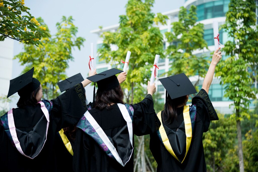 Diferencia entre grado y carrera universitarios – Universidad Nacional  Abierta